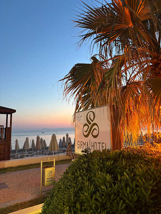 Außenansicht Hotel Sirma