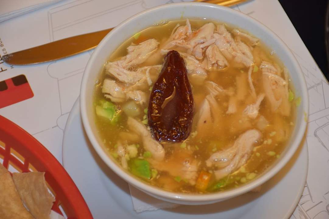 Hühnersuppe Hotel Fiesta Inn Chetumal