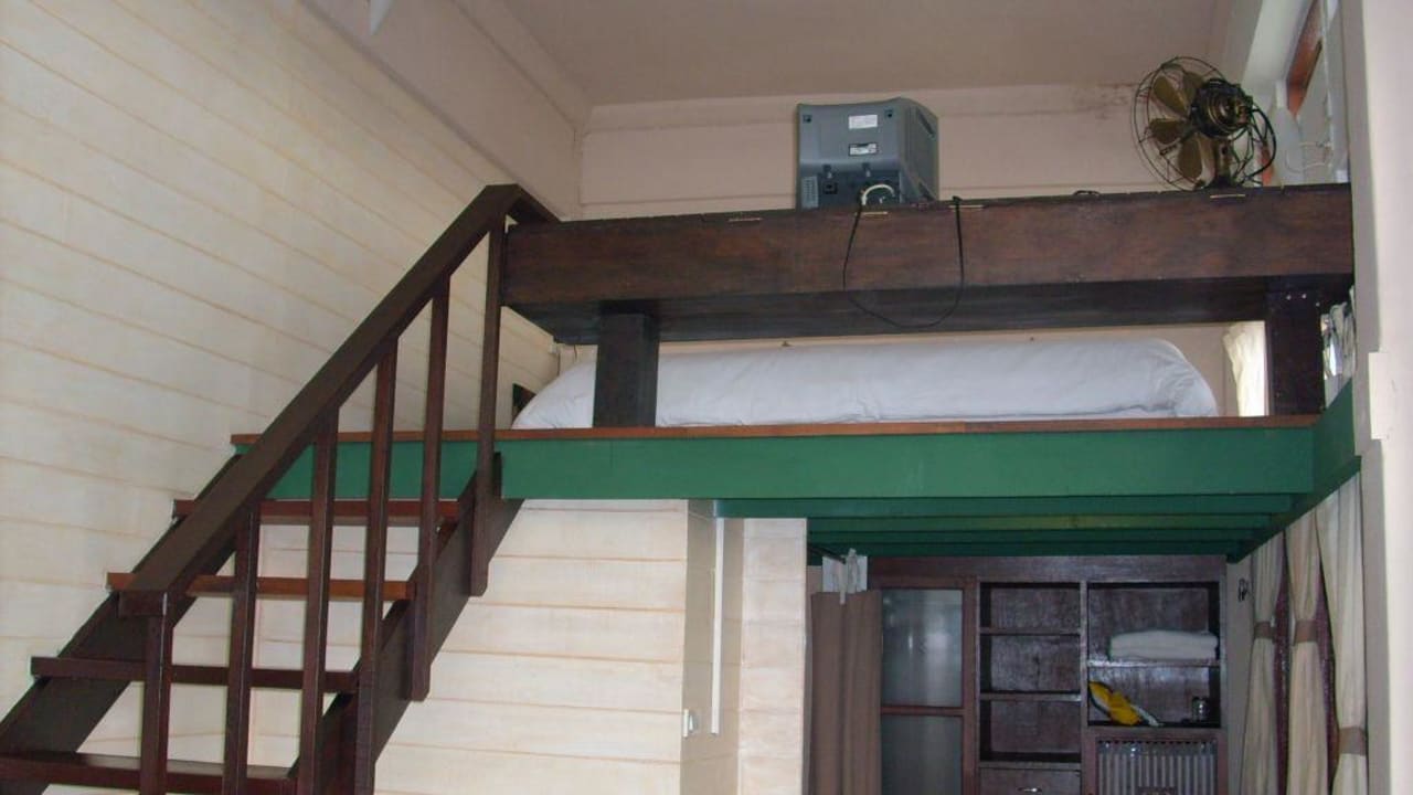 Bett auf oberen Ebene Hotel Arun Residence