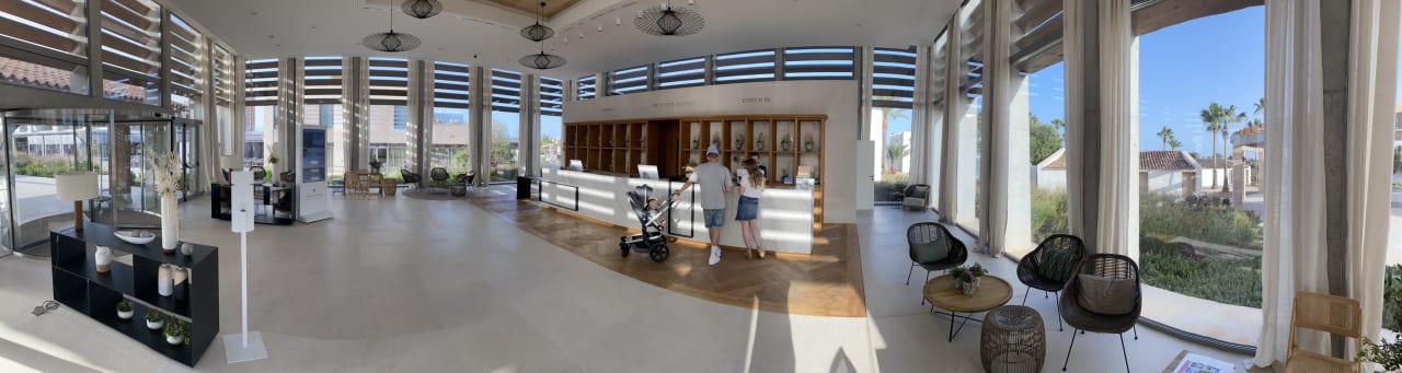 Lobby Iberostar Waves Cala Domingos