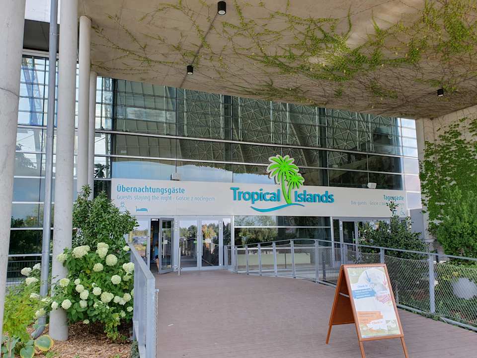 Außenansicht Tropical Islands Resort