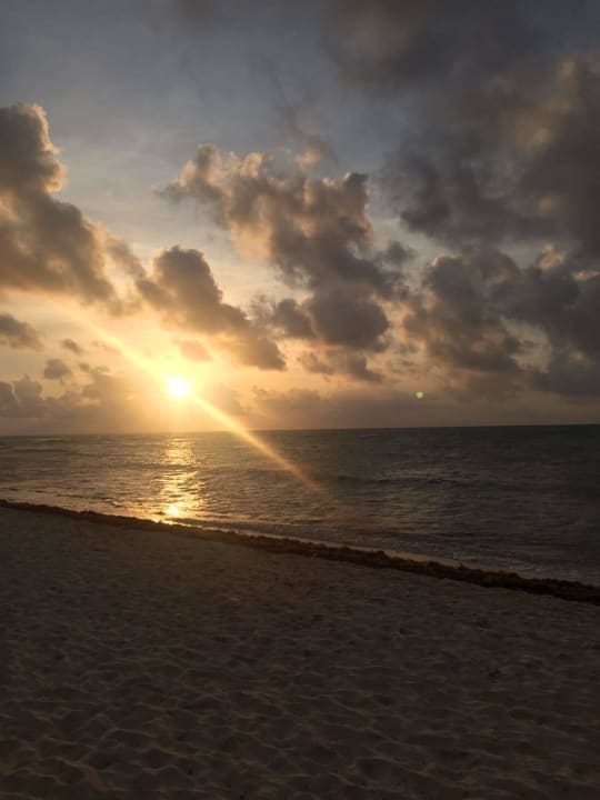 Sonnenaufgang  Platinum Yucatan Princess All Suites & Spa Resort - Adults only