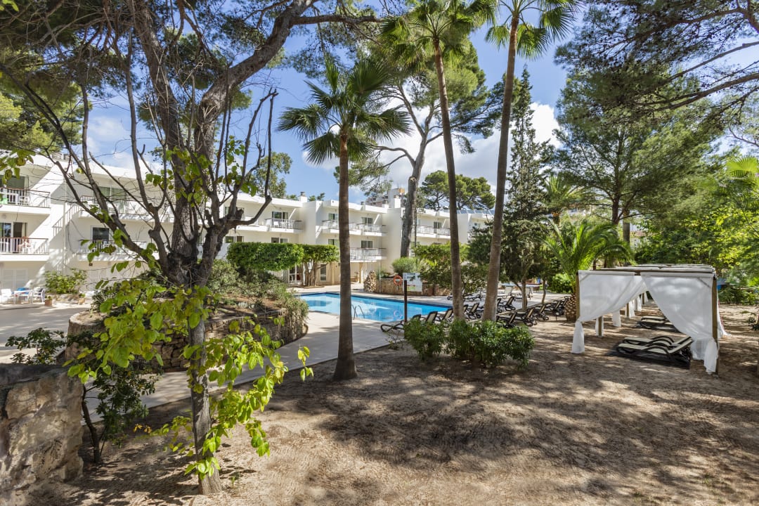 Pool Aparthotel Houm Plaza Son Rigo