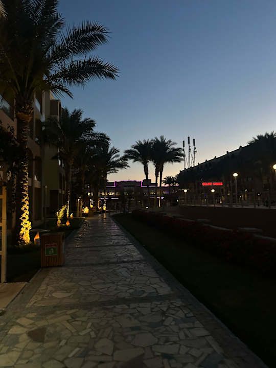 Gartenanlage El Karma Aqua Beach Resort