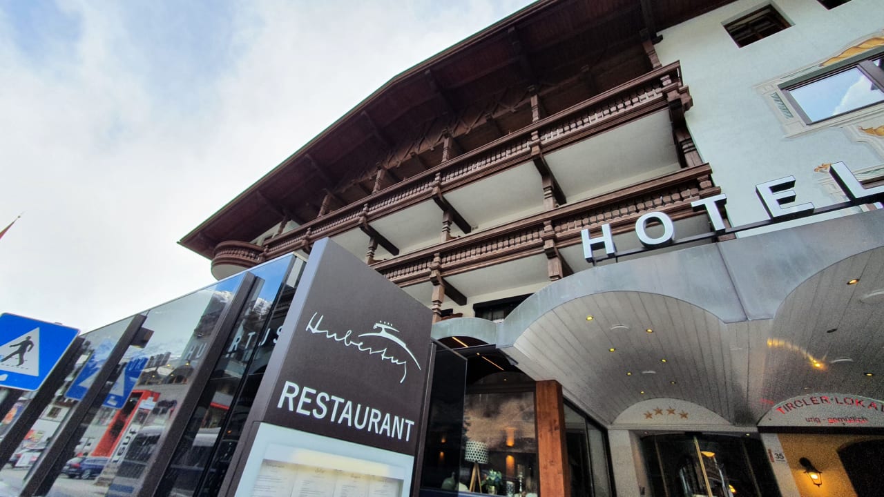 Außenansicht Hotel Hubertus