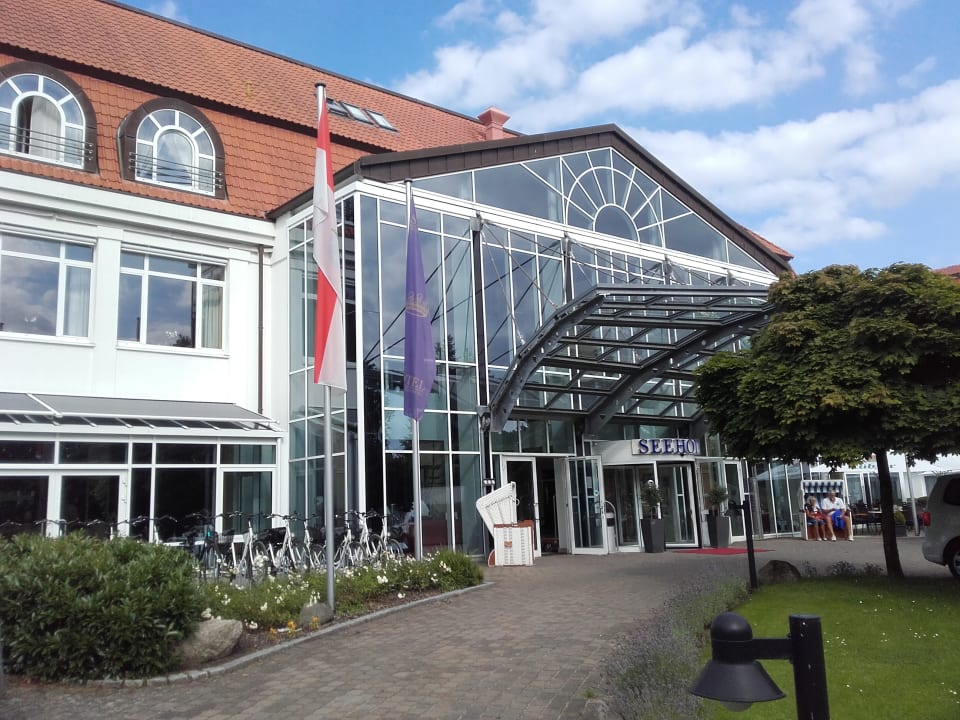 Außenansicht Seehotel Großherzog von Mecklenburg