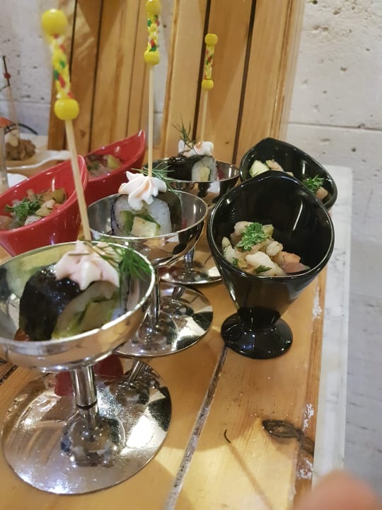 Asia Abend Acanthus Cennet Barut Collection
