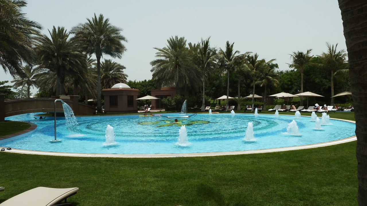 Am Relaxpool Emirates Palace Mandarin Oriental