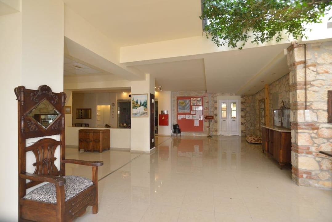 Lobby Hotel Kriopigi
