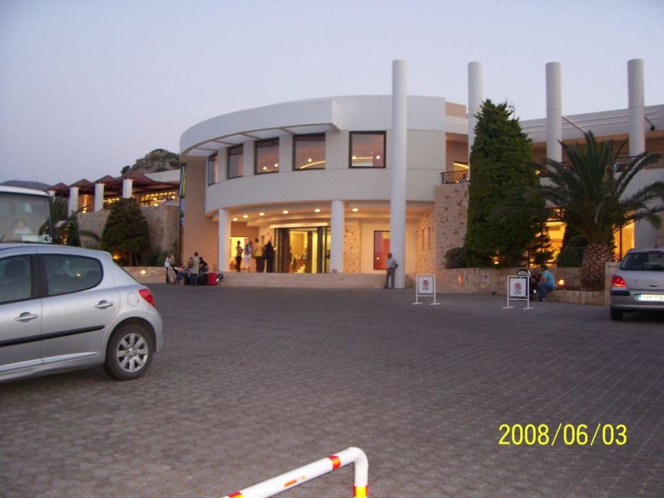 Aussenansicht Grand Hotel Holiday Resort