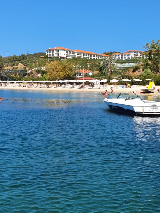 Außenansicht Akrathos Beach Hotel