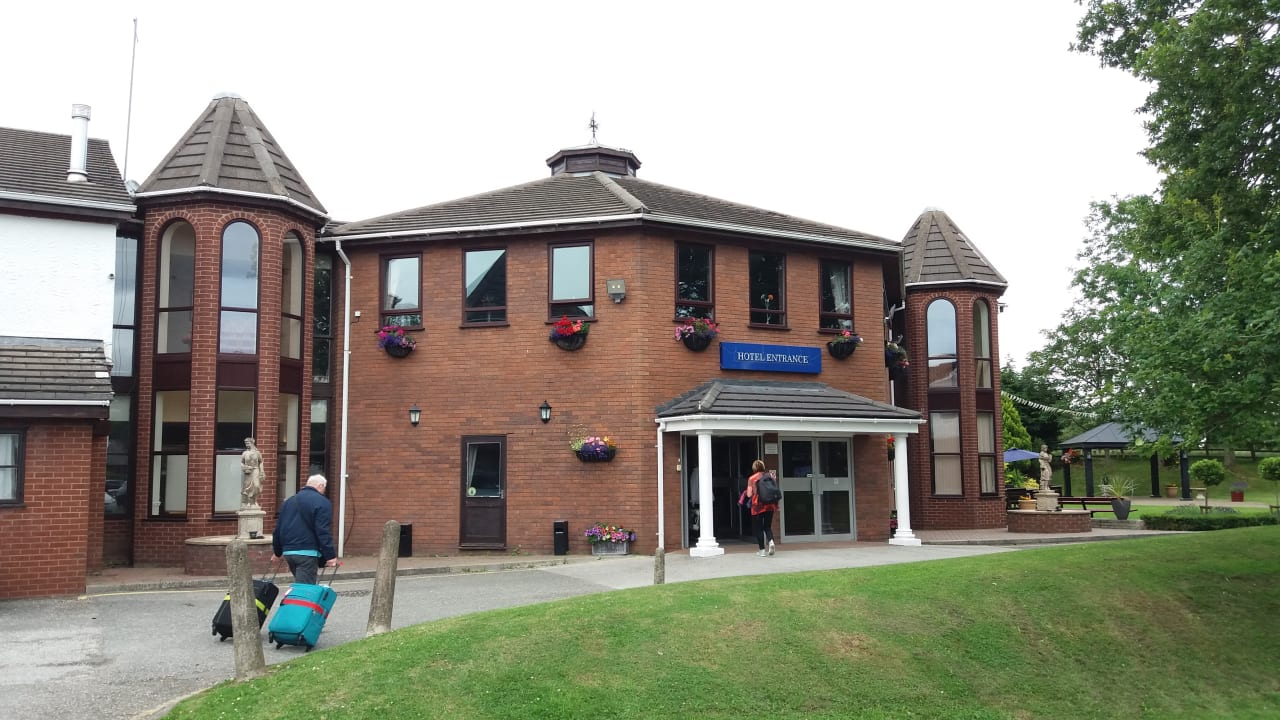 Außenansicht Hotel The Beaufort Park & Conference Centre