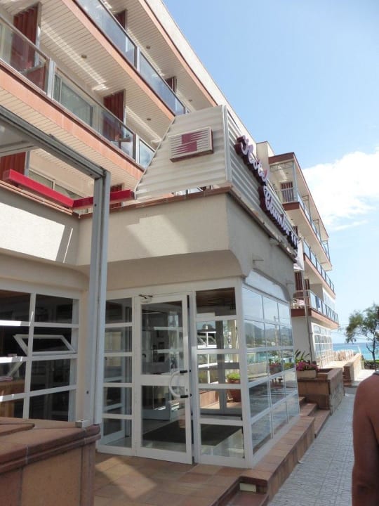 Eingang Hotel Clumba