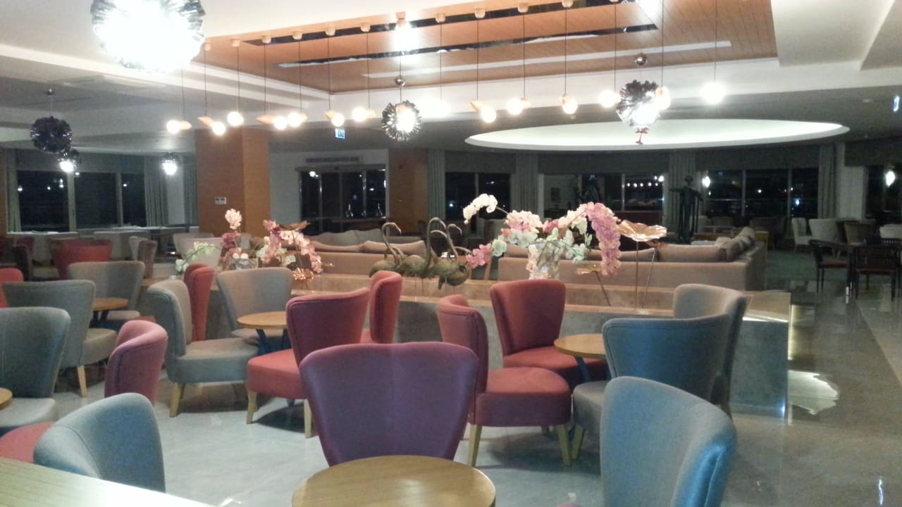 Eine der schönen Lobbies Belek Beach Resort Hotel