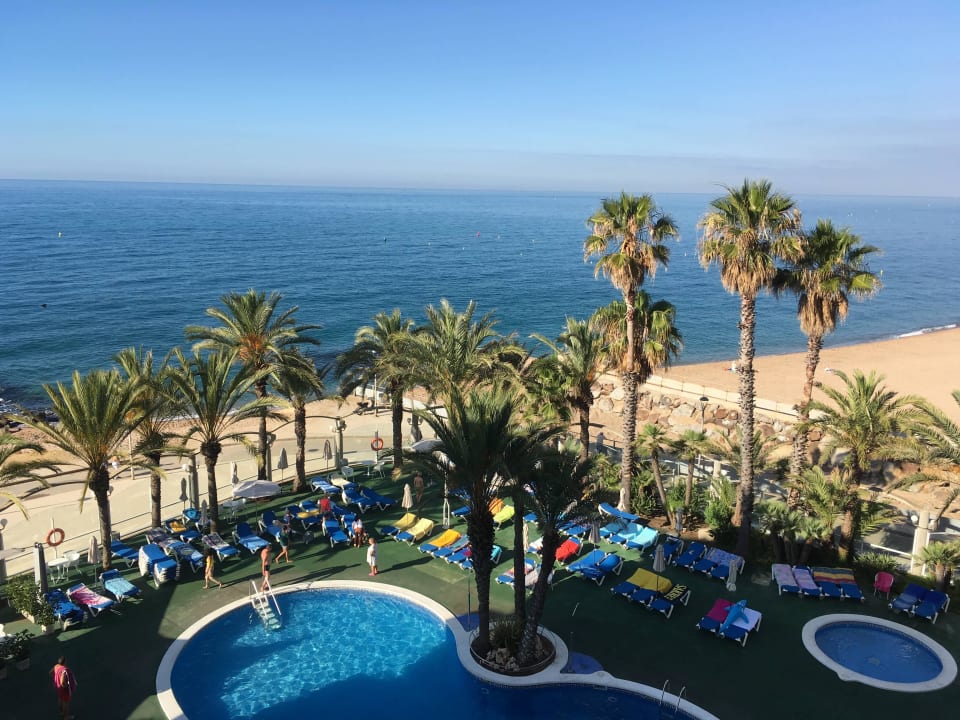 Nasz widok CAPRICI BEACH HOTEL & SPA