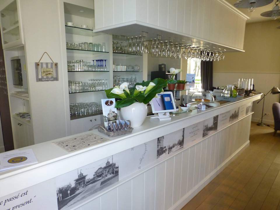 Rezeption und Bar Hotel Apostrophe