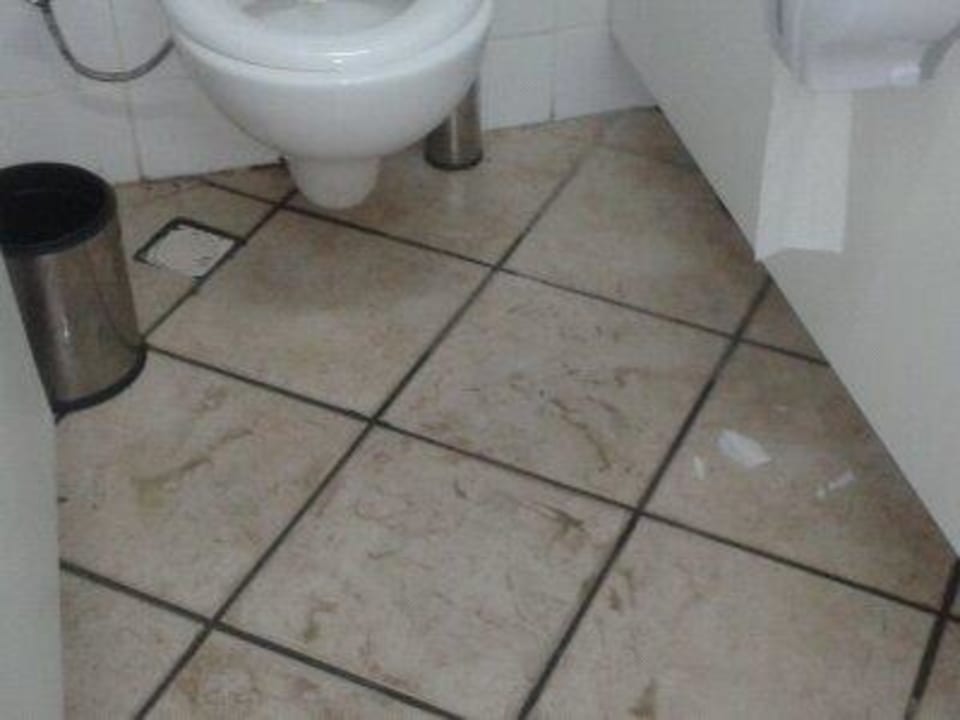 Damentoilette am Pool Bodrum Park Resort