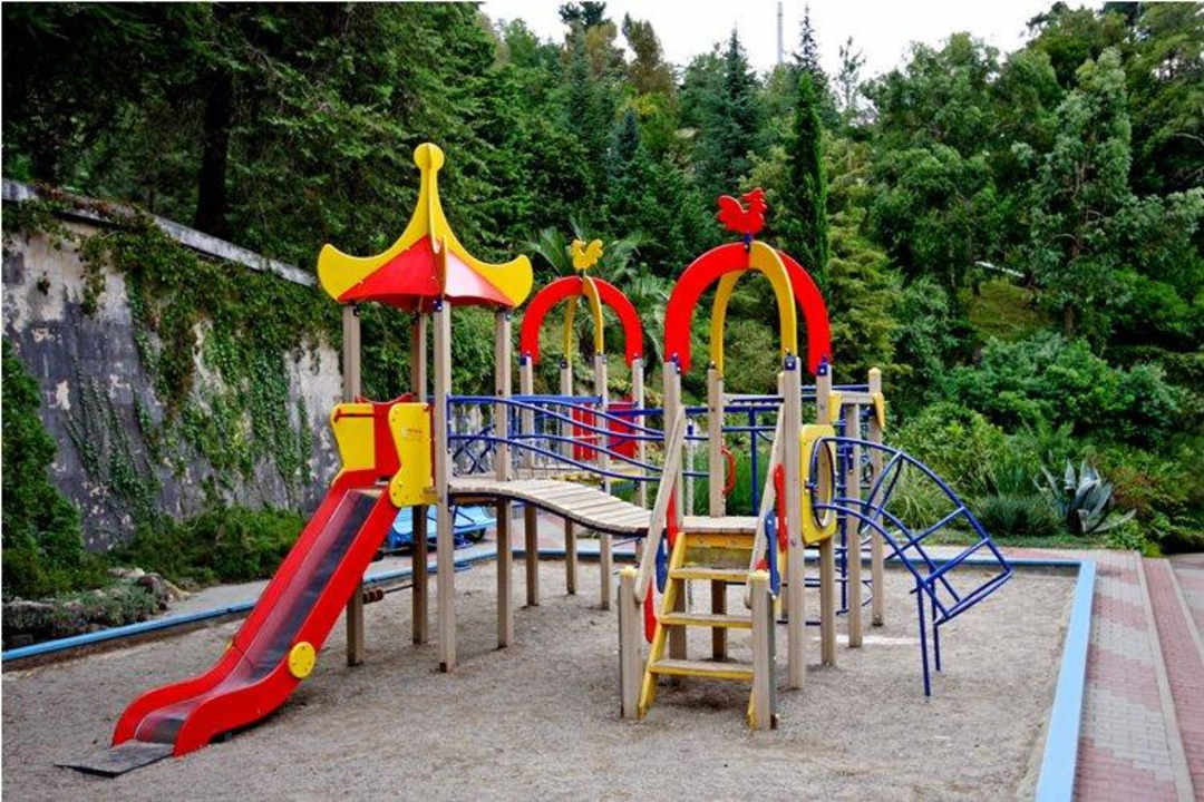 Детская площадка Sanatorium Weiße Nächte / Санаторий Белые Ночи