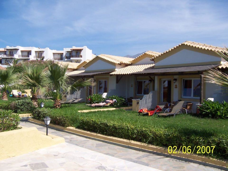 Die Suiten Alexander Beach Hotel & Village Resort