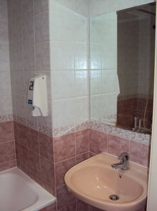 Ванная комната Hotel 81 Princess