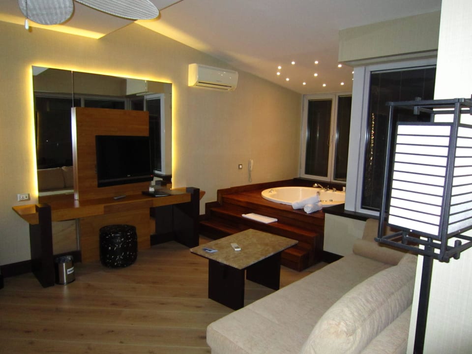 Suite Limak Lara Deluxe Hotel & Resort
