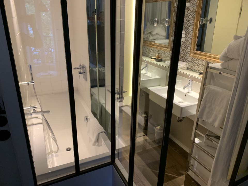 Zimmer Hotel de Banville