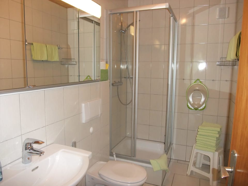 Dusche/WC "Buche" Ferienwohnungen auf dem Dümpelhof