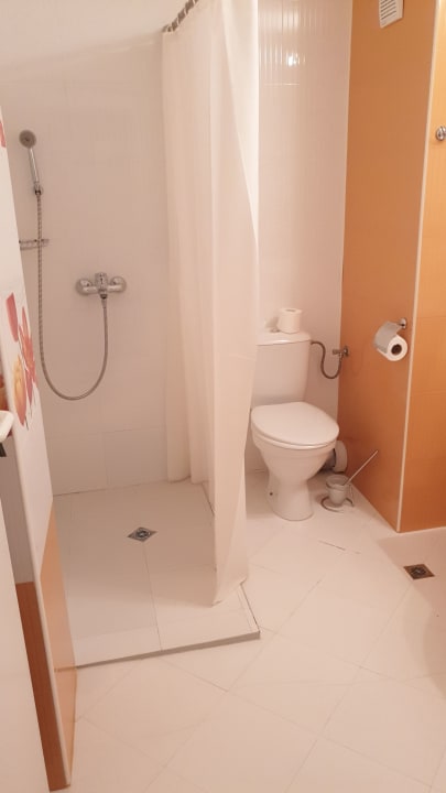 Zimmer Hotel Glarus Beach