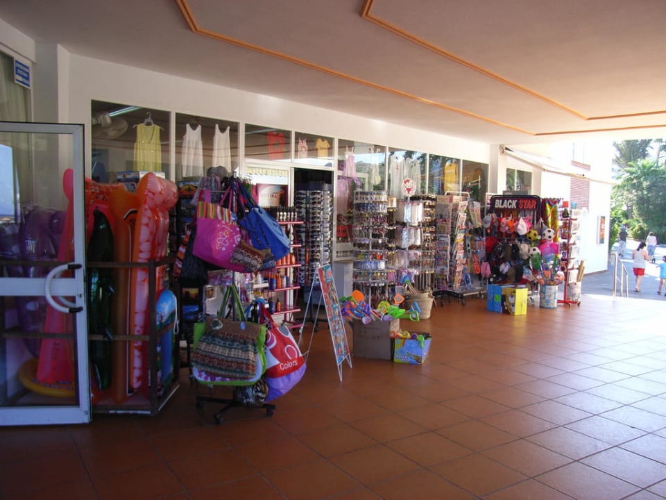 Hotelsupermarkt Flipflop Cala Romantica