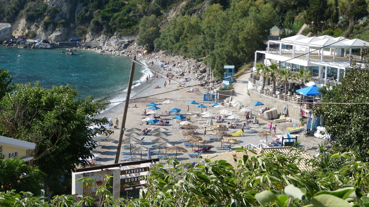 Blick zum Strand Ithea Suites Hotel