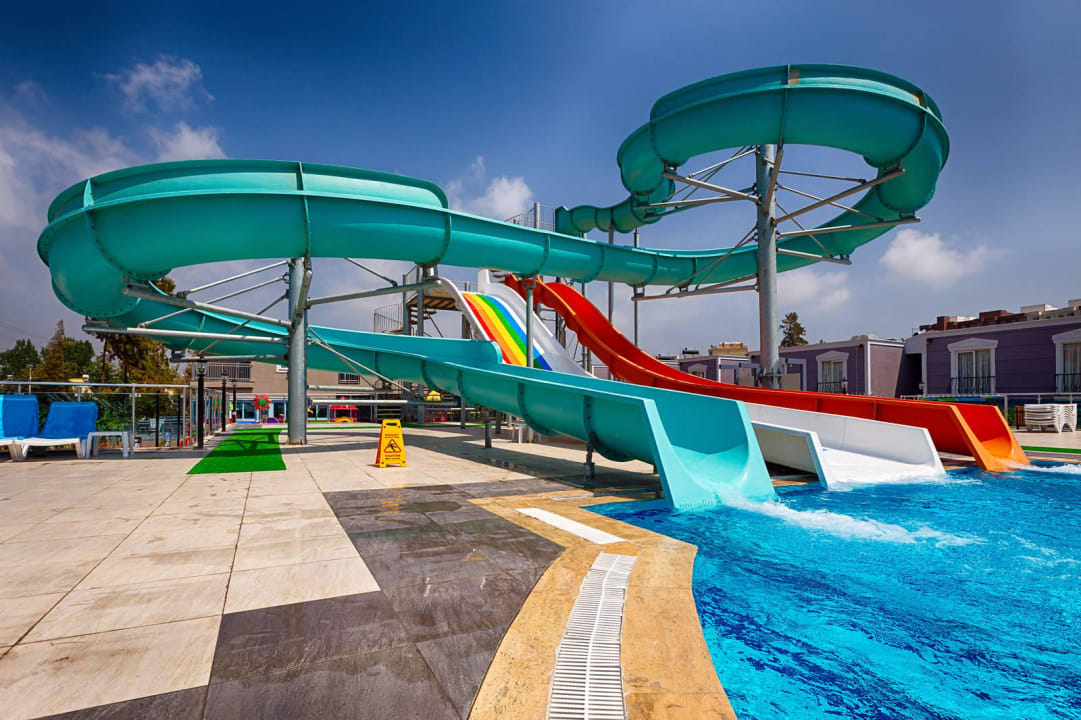 Aqua Wonasis Resort & Aqua