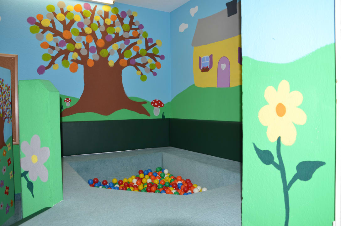 Sport & Freizeit Apartmenthaus Chalet Tschallener