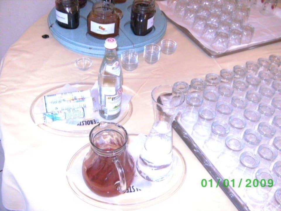 Frühstücksbuffet / Restaurant Hotel Apollo