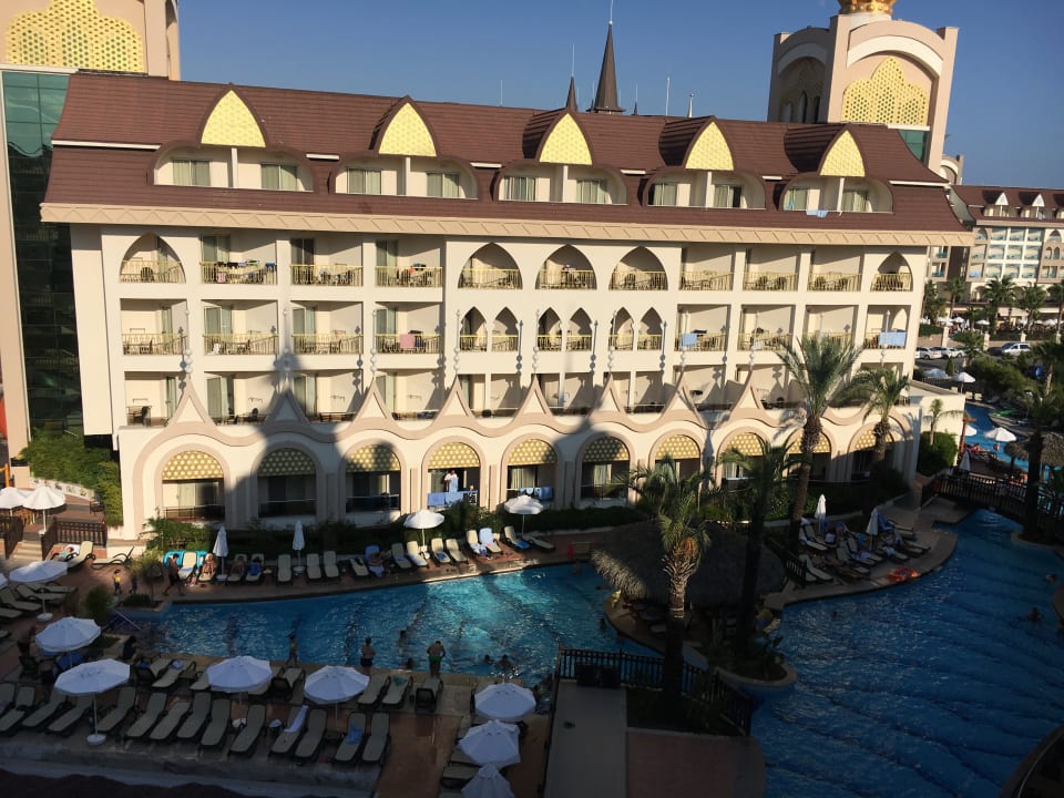 Pool Well Palace Side