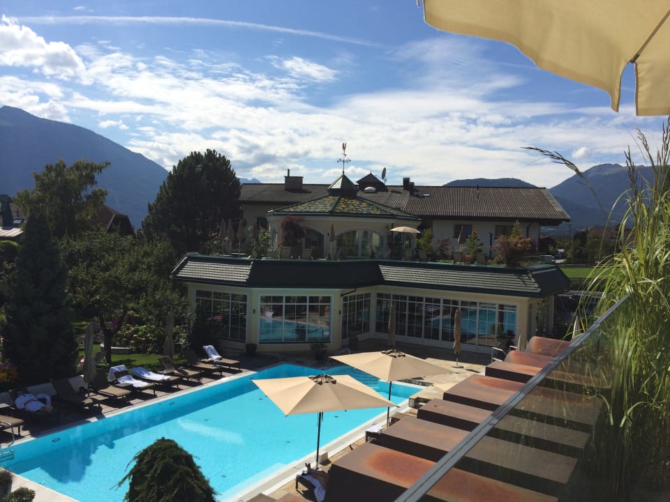 Pool Alpenresort Schwarz