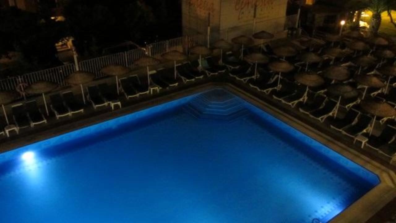 Pool bei Nacht Hotel Ephesia
