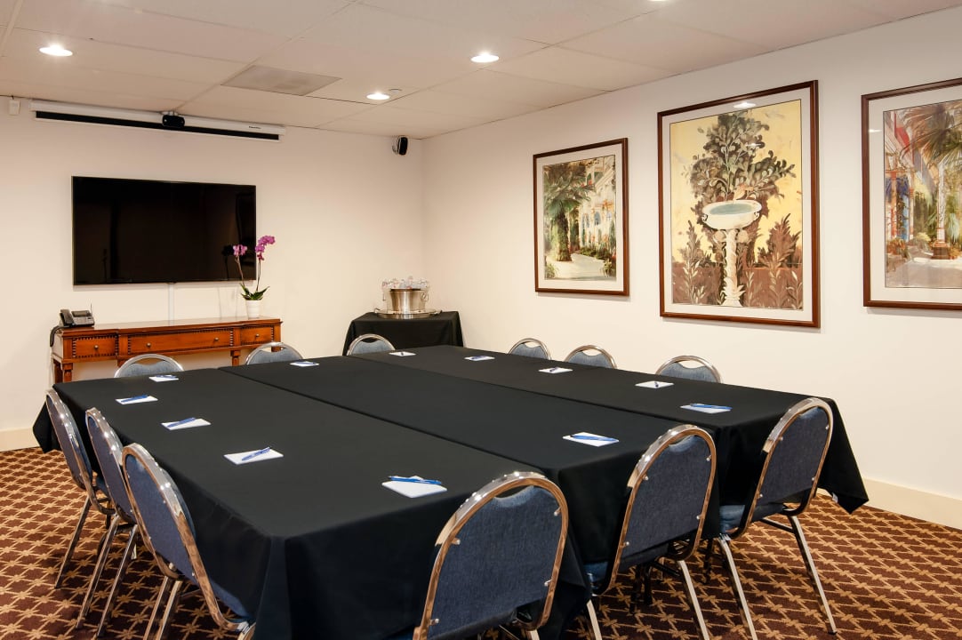 Meeting Room Mediterranean Inn