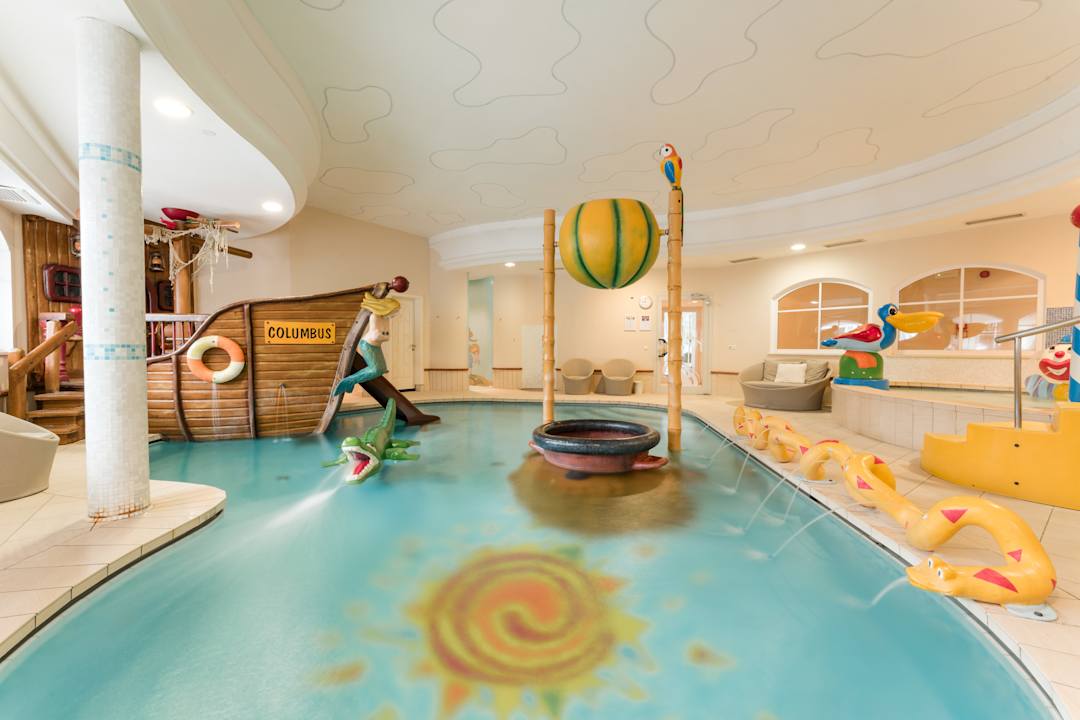 Pool TYROL family retreat