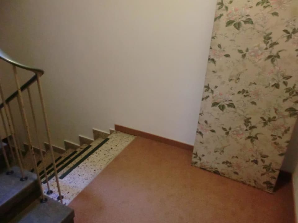 Das Treppenhaus im Altbau Centro Hotel Stern