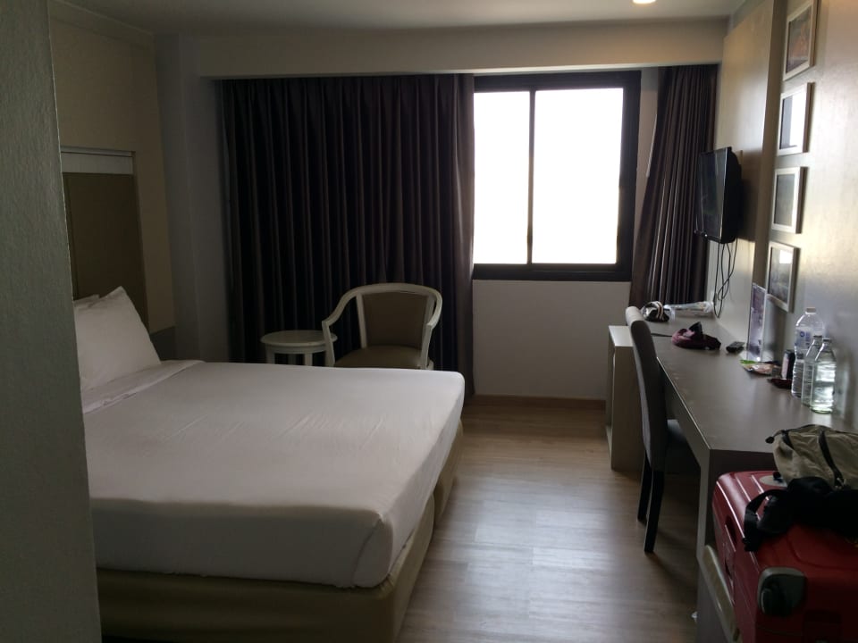 Zimmer Petcharat Garden Hotel