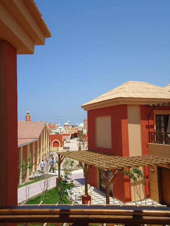 Ausblick vom Balkon (links) Pickalbatros Alf Leila Wa Leila Resort - Neverland Hurghada