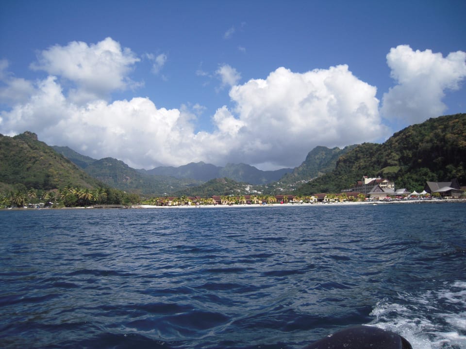 Anlage vom Boot aus Buccament Bay Spa & Resort