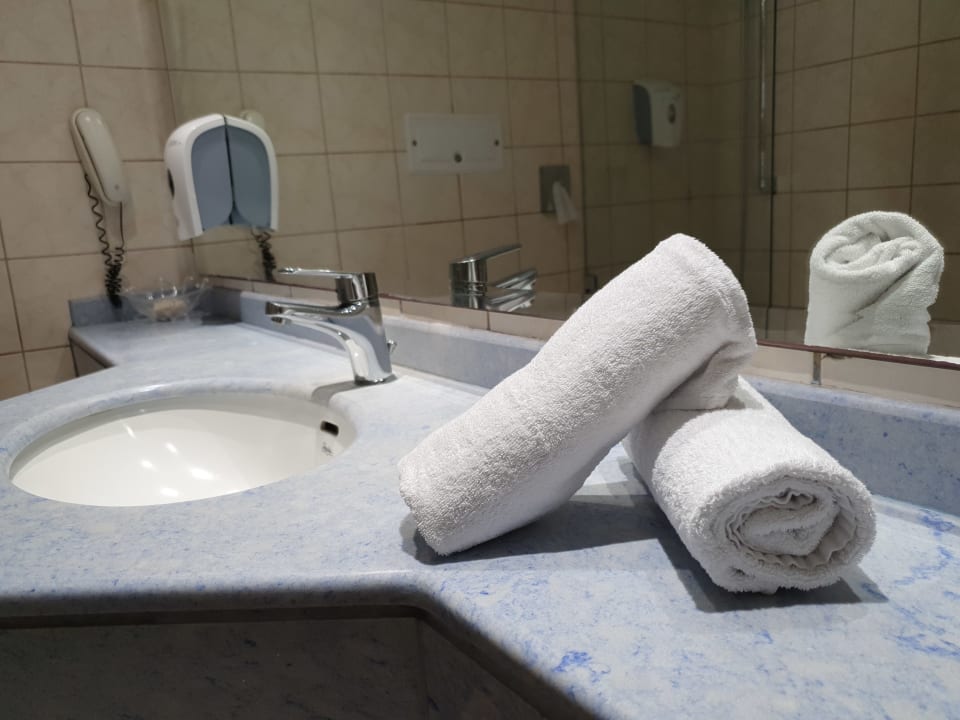 Zimmer Apollonia Beach Resort & Spa