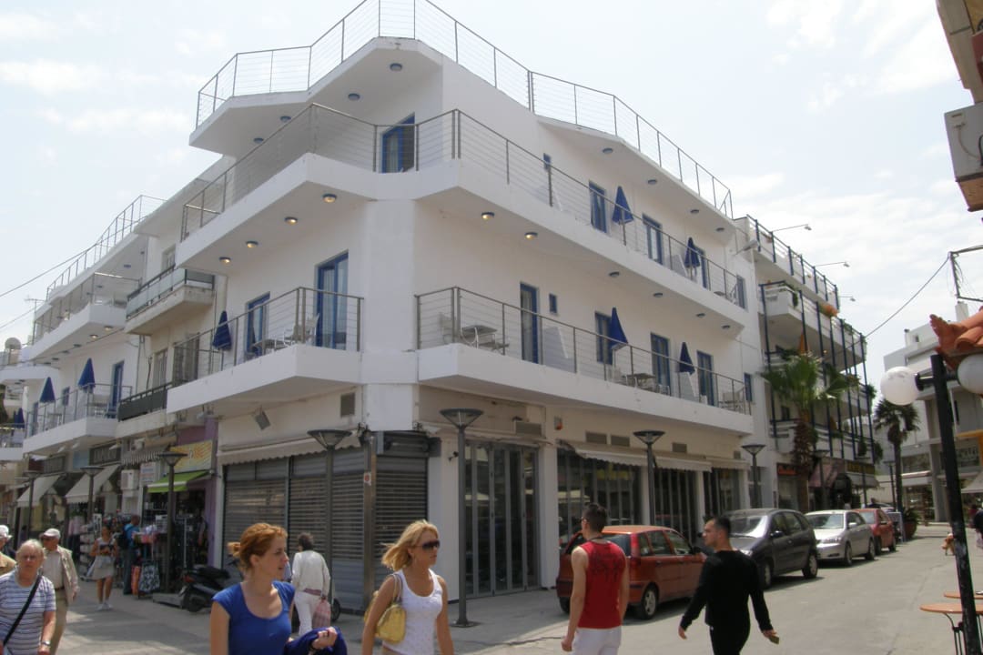 Sea view apartments Hotel Kassavetis