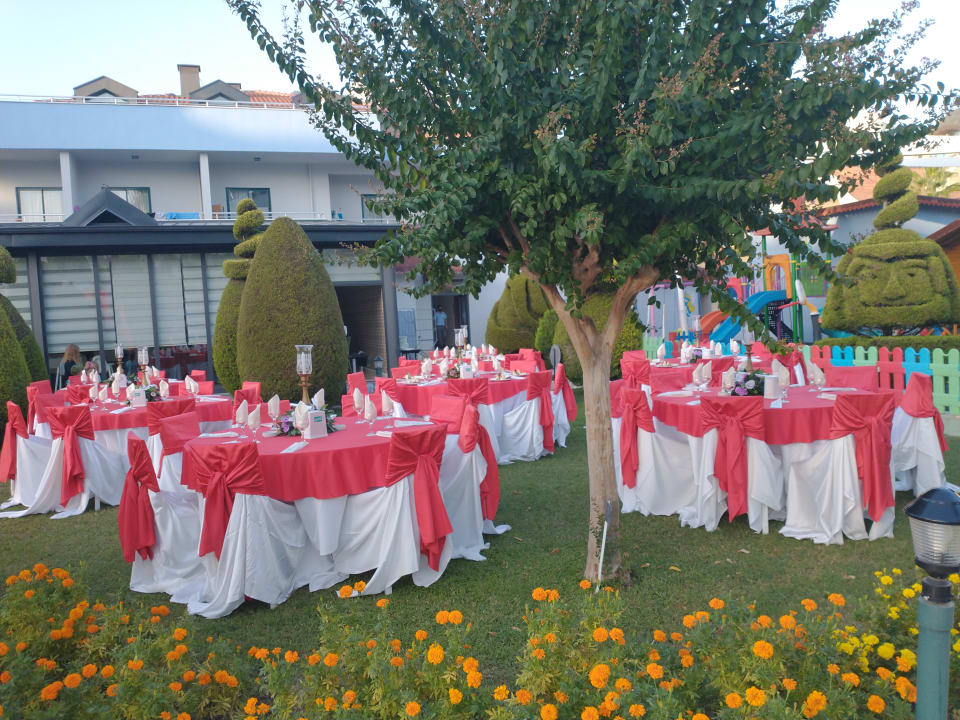 Gartenanlage Grand Seker Hotel