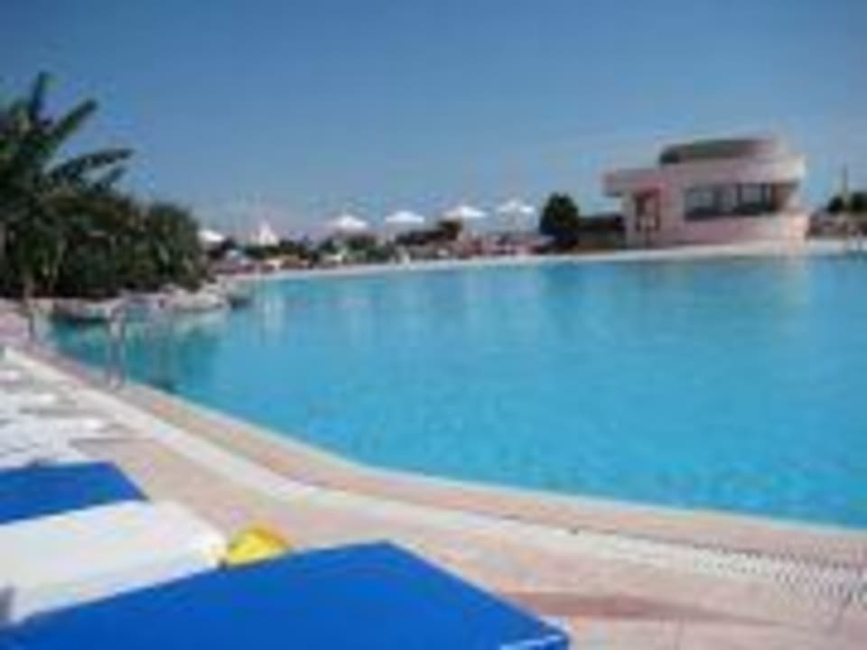 toller Pool Melas Resort Hotel