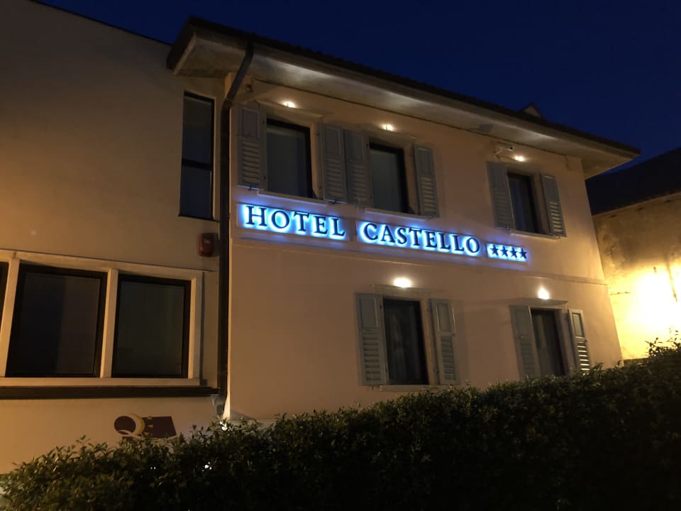 Außenansicht Hotel Castello Lake Front