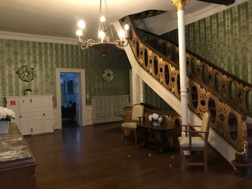 Lobby Burghotel Haselünne