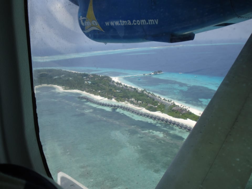 Anflug auf Kuredo Kuredu Island Resort & Spa