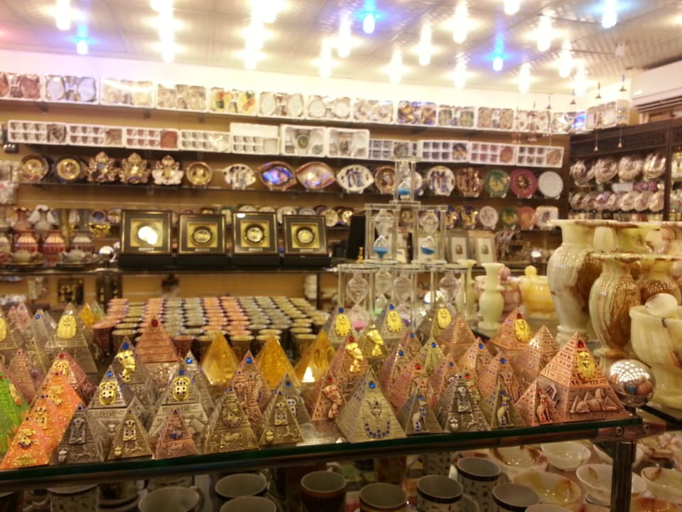 Einer der vielen Läden Stella Garden Resort & Spa, Makadi Bay